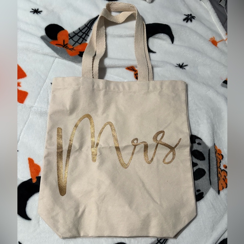 Mrs Canvas tote bag